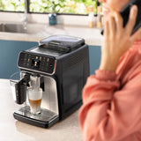 Philips Series 5500 EP5547/90 Kaffeevollautomat – 15 Bar, 12 Mahlgradeinstellungen, LatteGo cyclonische Aufschäumtechnologie, spülmaschinengeeignet 3